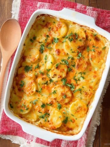 Easy Cheesy Scalloped Potatoes Recipe