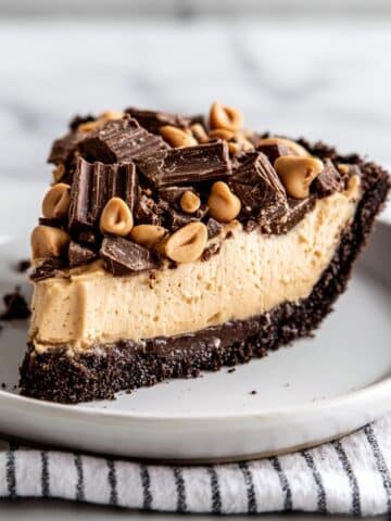 Peanut Butter Pie with Chocolate Crust and Reese’s Topping Recipe