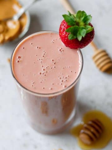Easy Strawberry Smoothie Recipe