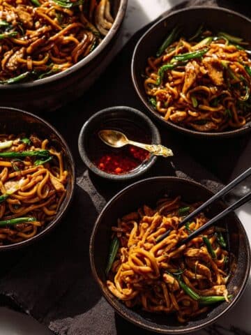 Fast 15-Minute Chicken and Noodle Stir Fry Recipe