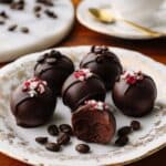 5 Ingredient Peppermint Chocolate Truffles Recipe