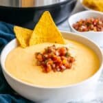 Crockpot White Queso Dip Recipe