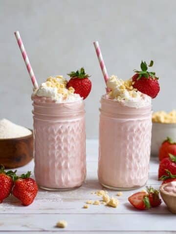 Strawberry Cheesecake Smoothie Recipe