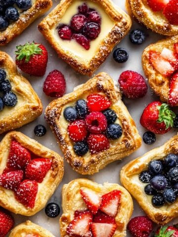 Cream Cheese Puff Pastry with Berries and Glaze Recipe