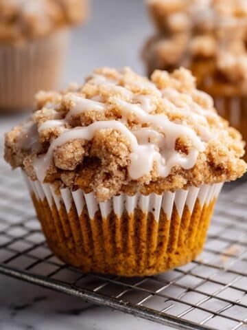 Pumpkin Crumb Cake Muffins Recipe