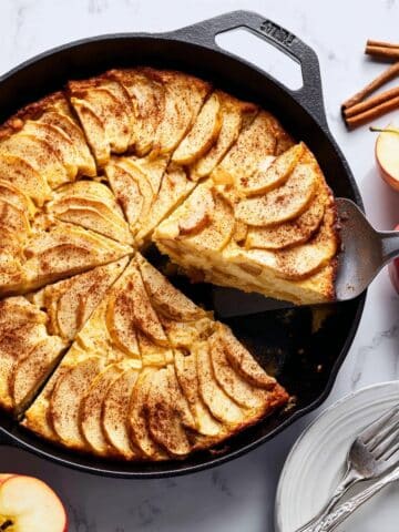 Maple Apple Skillet Cake Recipe
