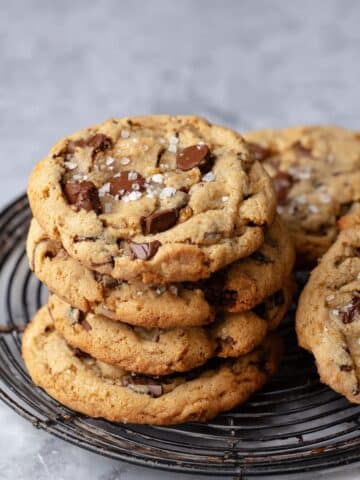 Chewy Peanut Butter Chocolate Chip Cookies with Pretzels Recipe