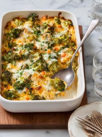 Broccoli Quinoa Casserole with Cheddar, Mozzarella, and Greek Yogurt Recipe