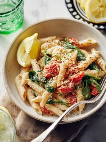 Lemon & Garlic Pasta with White Beans (Vegan) Recipe