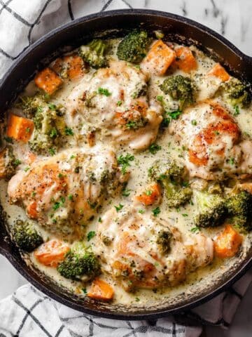 Creamy Garlic Chicken with Roasted Vegetables Recipe