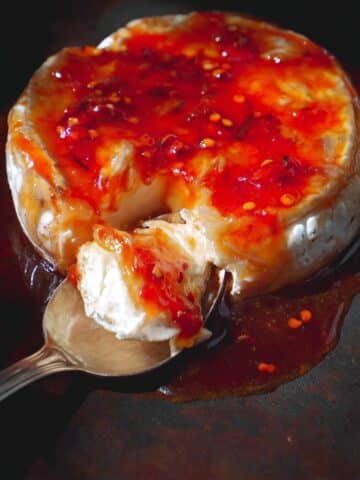 Easy Baked Brie Appetizer Recipe